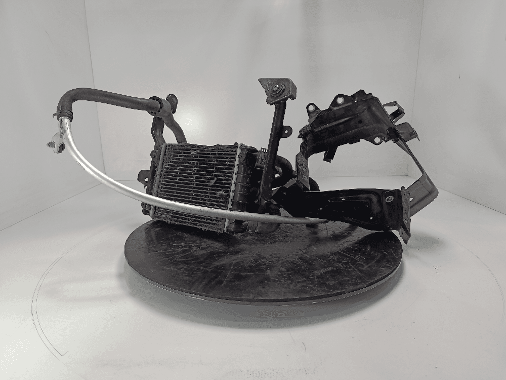 Радиатор (дополнительный) к Volkswagen Touareg 3 (18-24)