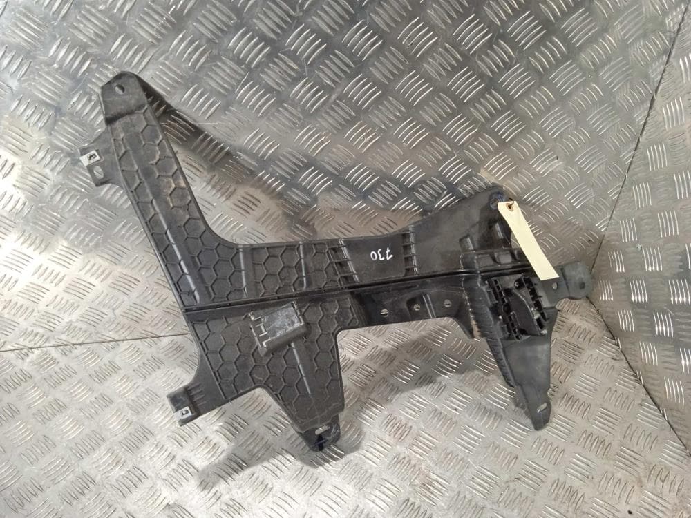 Кронштейн к Tesla Model X (15-21)