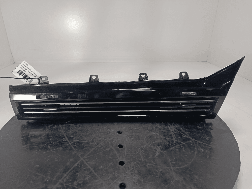 Дефлектор обдува салона к Volkswagen Touareg 3 (18-24)