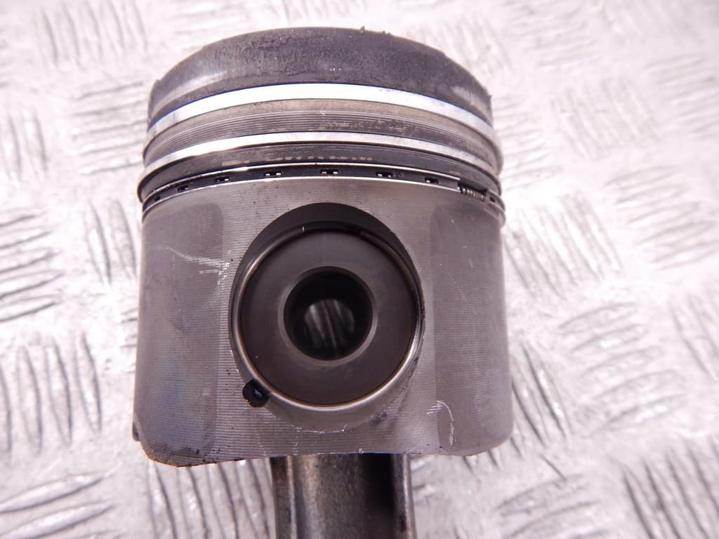 Поршень к BMW 5 E39 (95-00)