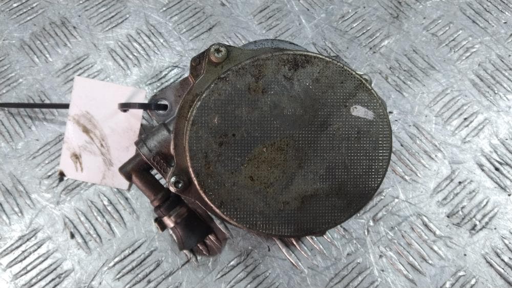 Насос вакуумный к Audi A4 B8/8K (07-11)