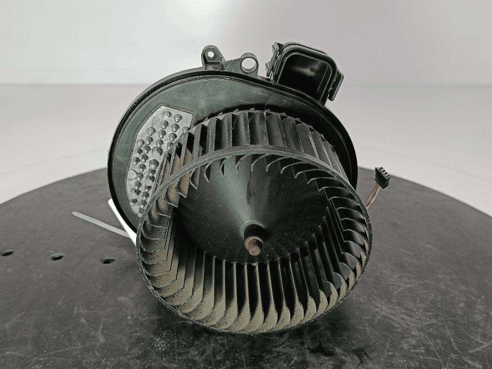 Моторчик печки к BMW 1 F20/F21 Рестайлинг (15-17)