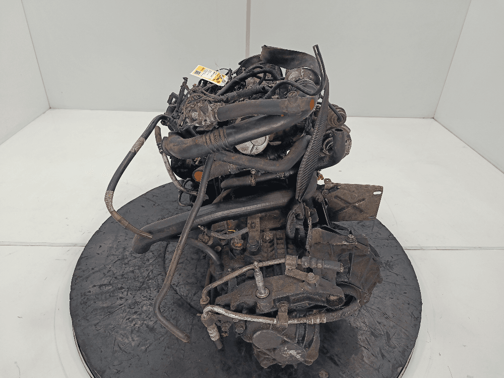 Двигатель к Renault Laguna 2 (01-05)