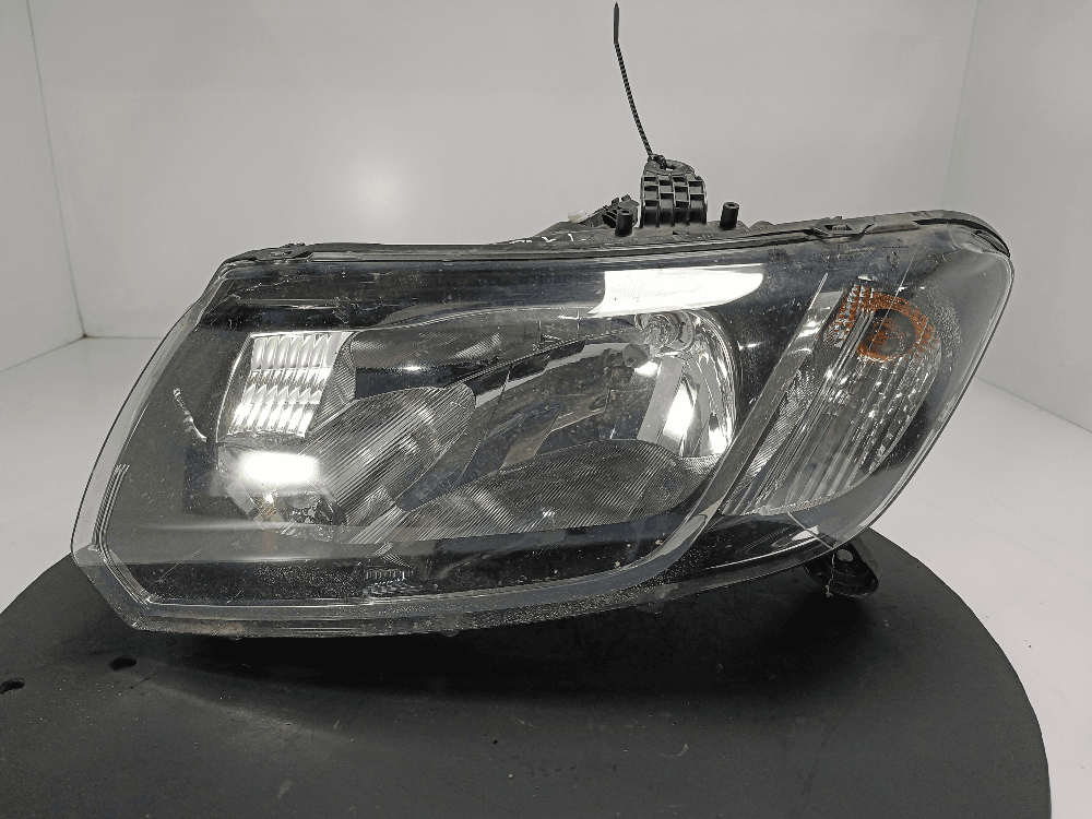 Фара левая к Dacia Logan 2 (12-16)