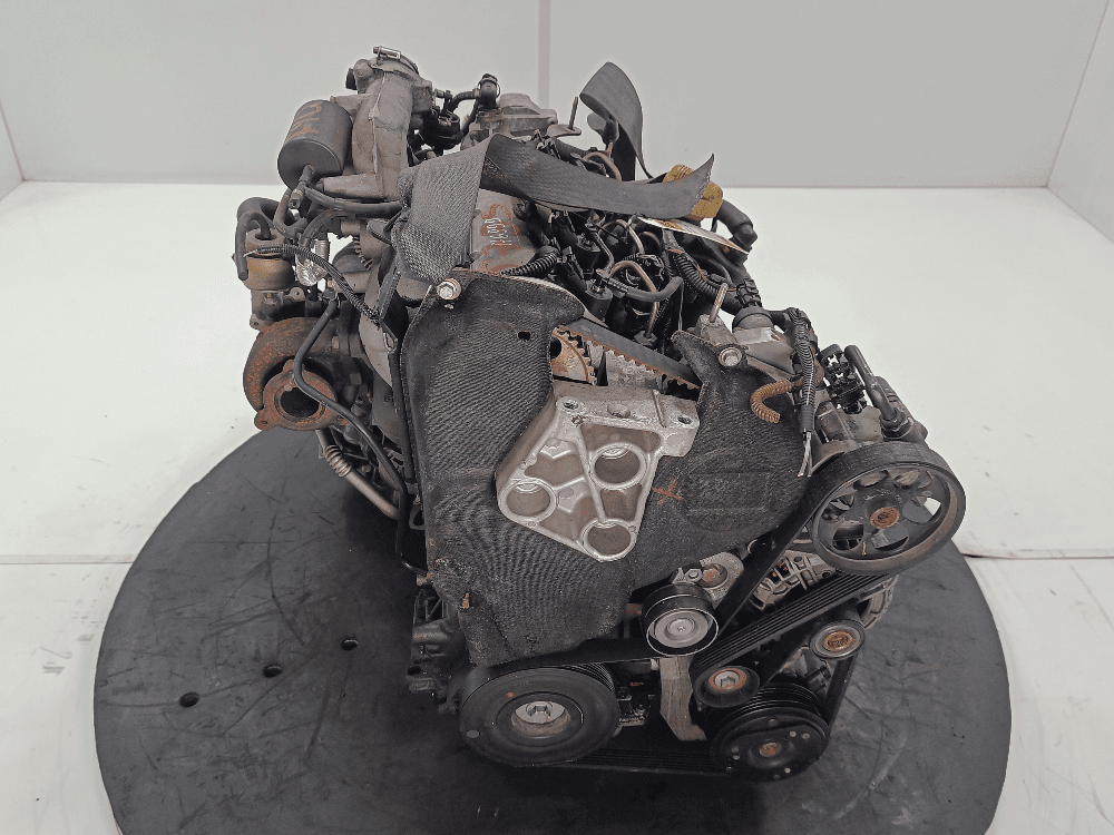 Двигатель к Renault Laguna 2 (01-05)