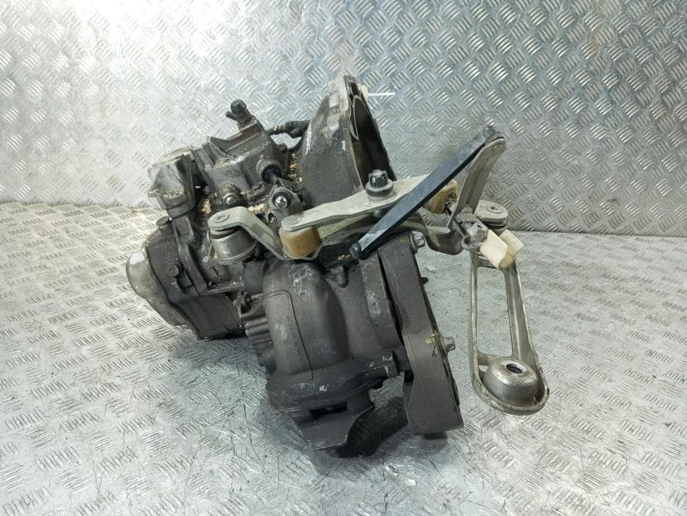 КПП механическая (МКПП) к Opel Corsa C Рестайлинг (03-06)