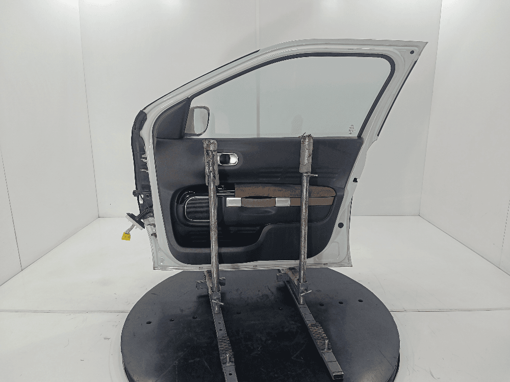 Дверь передняя правая к Citroen C4 Cactus (14-17)