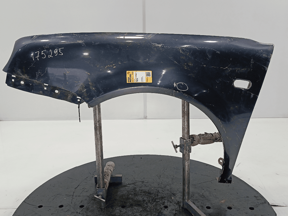 Крыло переднее левое к Volkswagen Golf 4 (97-06)