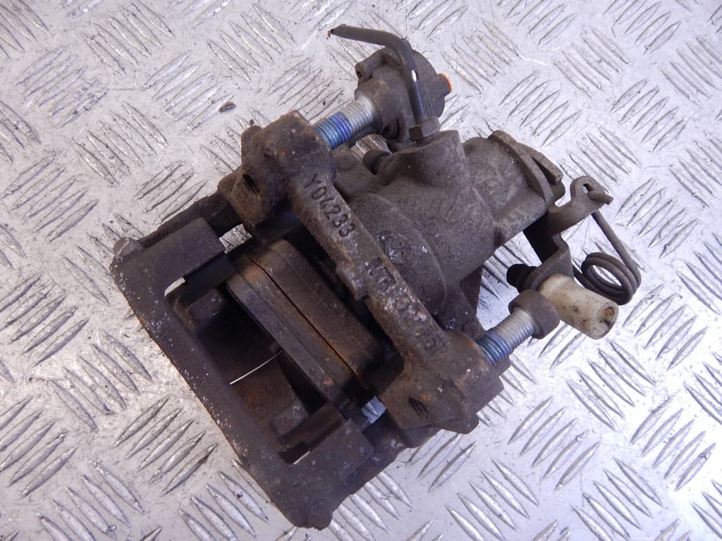Суппорт задний правый к Peugeot 207 (06-09)