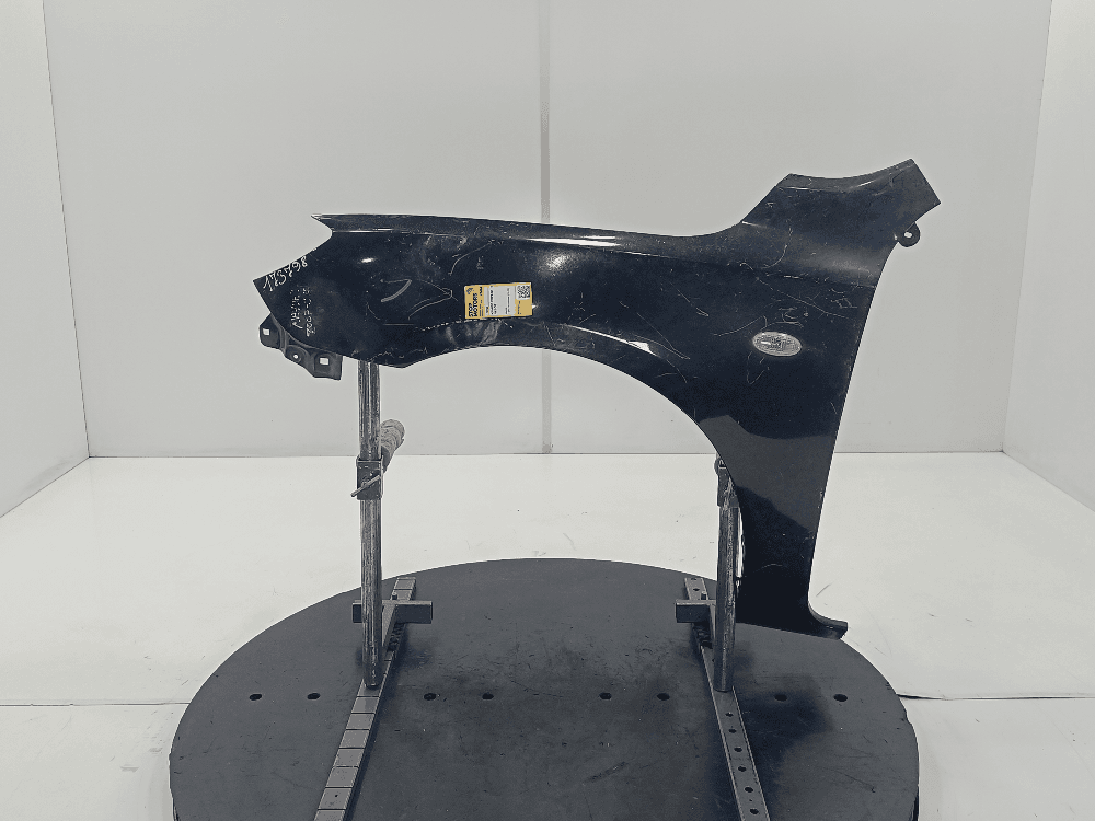 Крыло переднее левое к Mazda 3 BK Рестайлинг (06-09)
