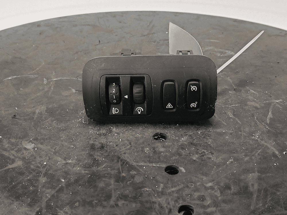 Переключатель света к Renault Megane 2 (02-06)