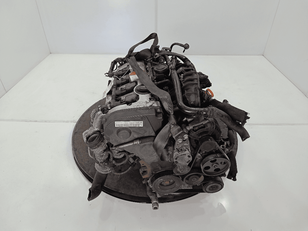 Двигатель к Audi A4 B7 (04-09)