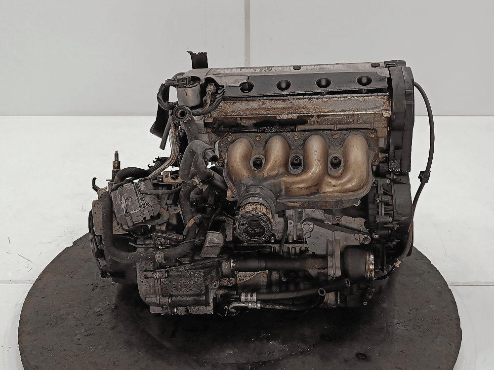 Двигатель к Citroen C5 1 (01-04)