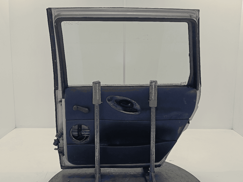 Дверь задняя правая к Volkswagen Sharan 1 (95-00)