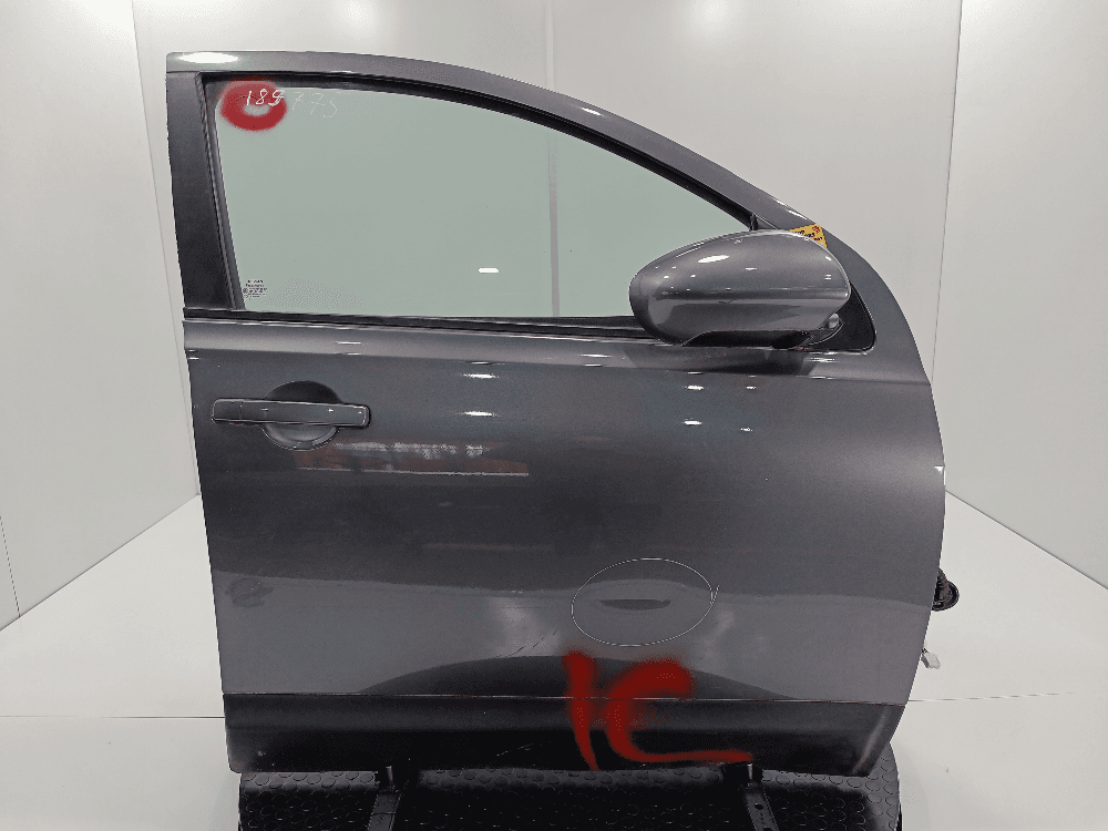 Дверь передняя правая к Nissan  Qashqai 1 (07-10)