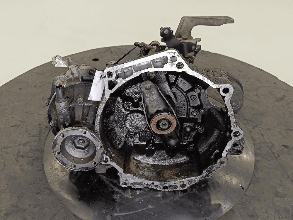 КПП механическая (МКПП) к Volkswagen Polo 4 (01-05)