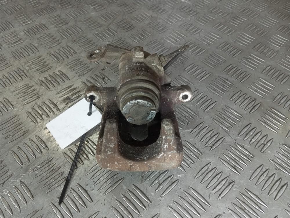 Суппорт задний левый к Citroen C4 1 (04-08)