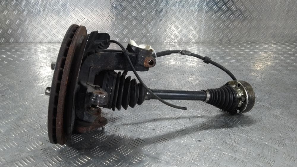 Кулак поворотный левый к Audi A1 8X (10-14)