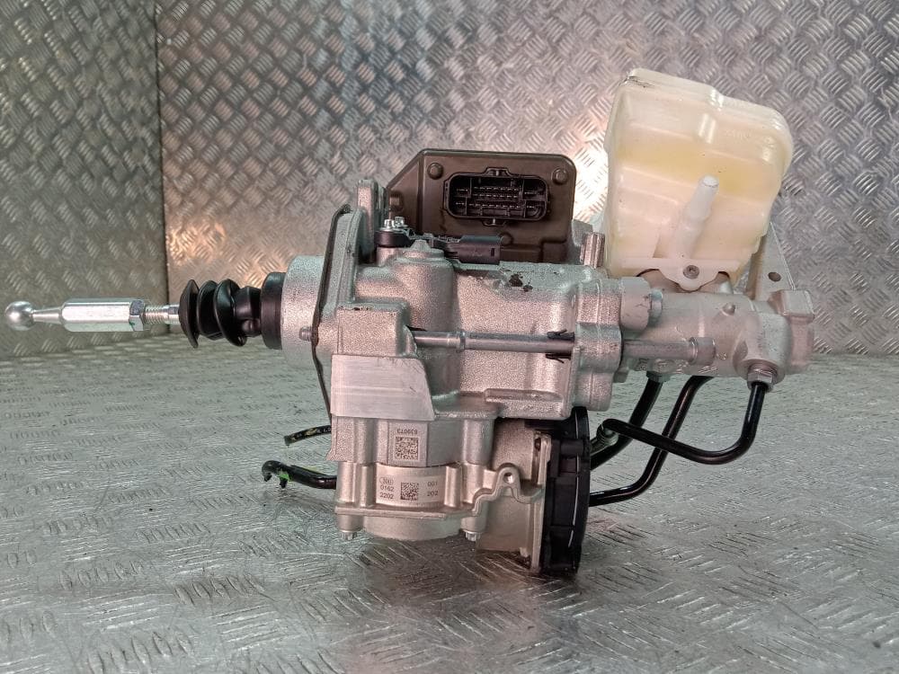 Цилиндр тормозной главный к Bentley Bentayga (15-20)