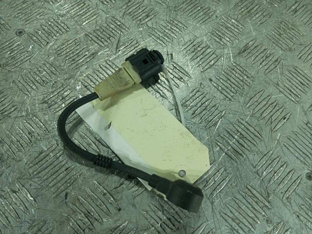 Датчик детонации к Volkswagen Passat B6 (05-10)