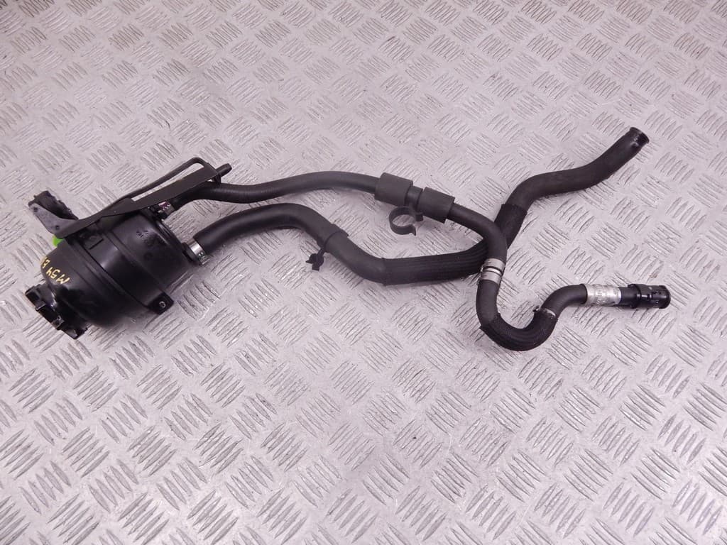 Бачок гидроусилителя к BMW 5 E60/E61 (02-07)