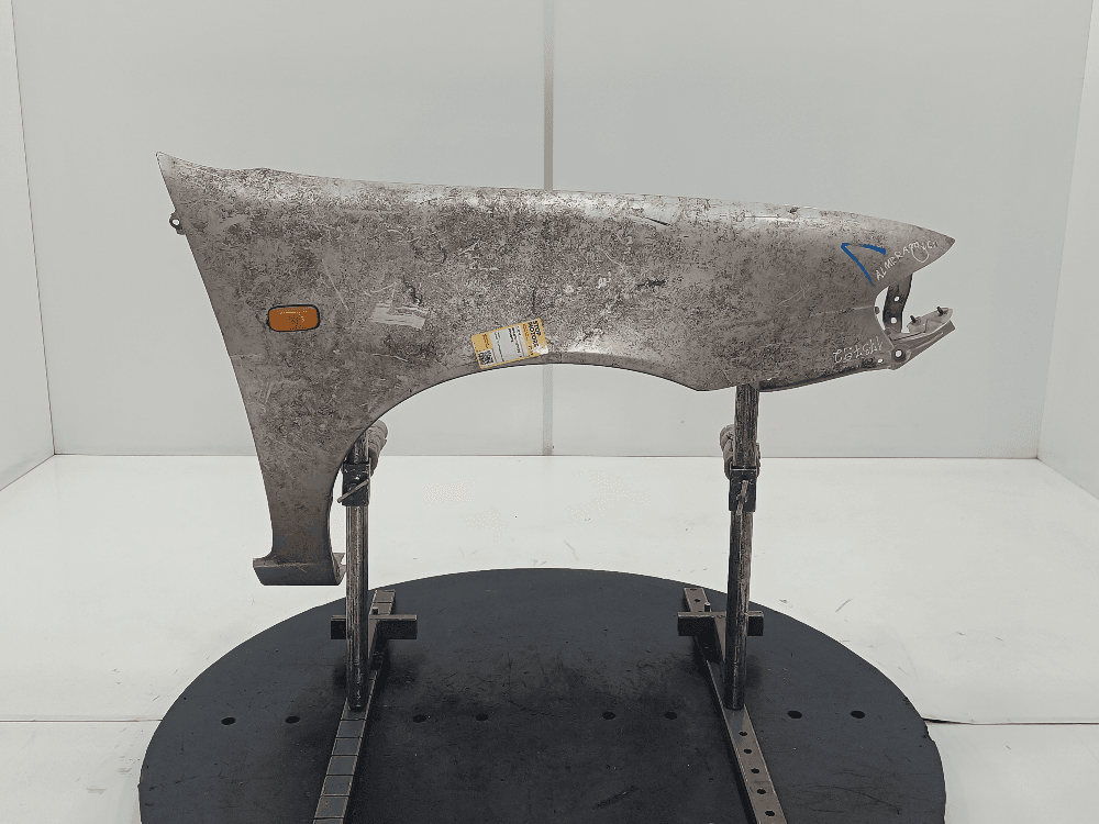 Крыло переднее правое к Nissan  Almera N15 Рестайлинг (98-00)