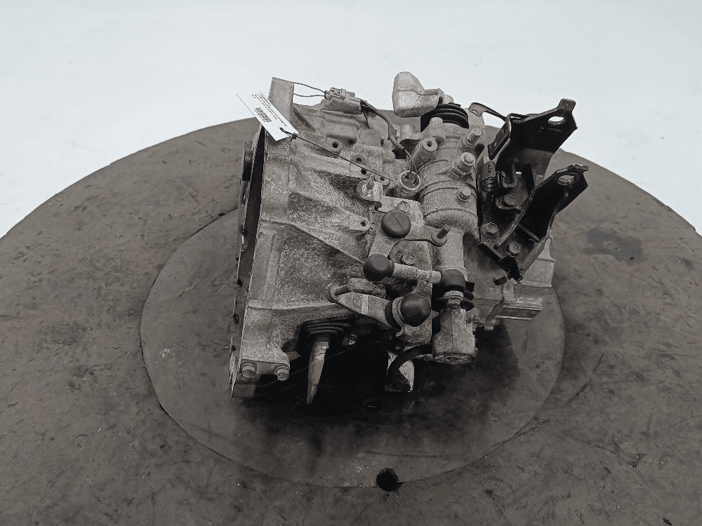 КПП механическая (МКПП) к Toyota Yaris 2 (05-09)
