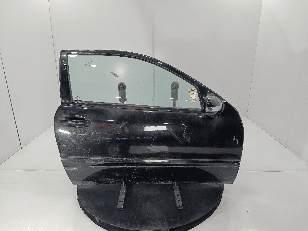 Дверь передняя правая к Mercedes C Class W203/S203/CL203 (00-04)