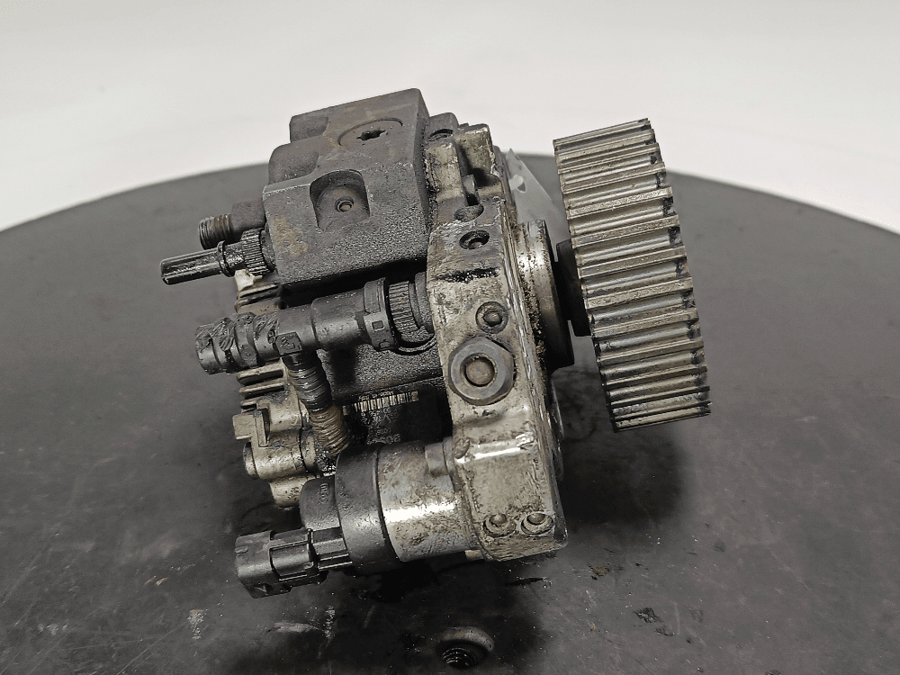 ТНВД к Renault Scenic 2 (03-06)