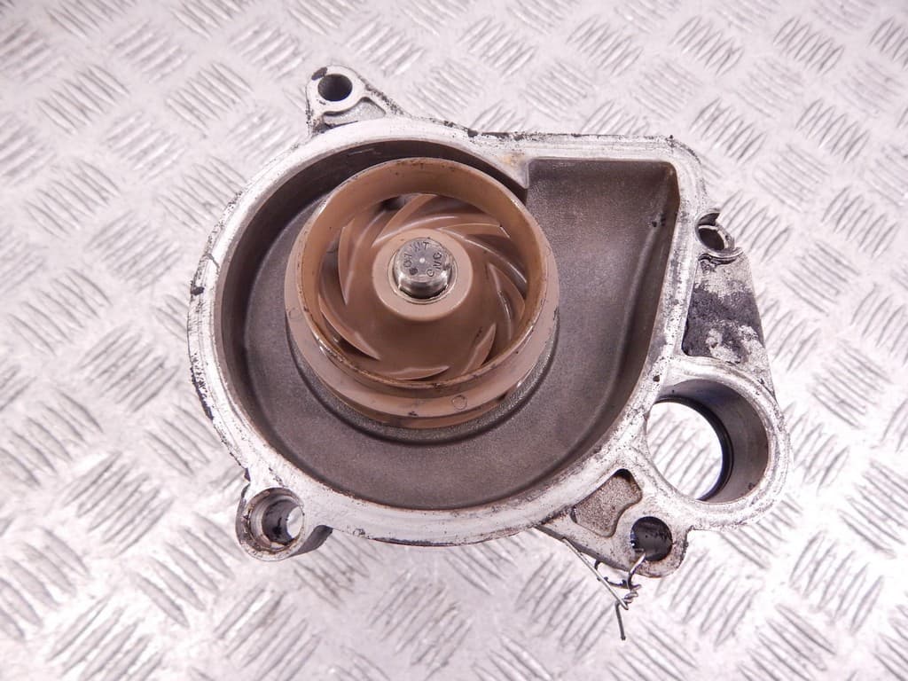Помпа к BMW 5 E39 Рестайлинг (00-04)