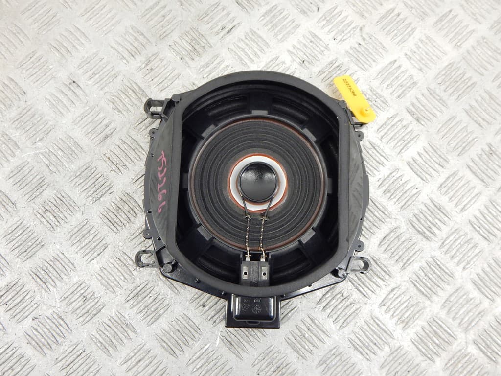 Сабвуфер к BMW X5 E70 (06-10)