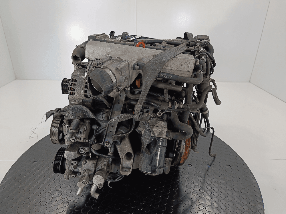 Двигатель к Audi A4 B7 (04-09)