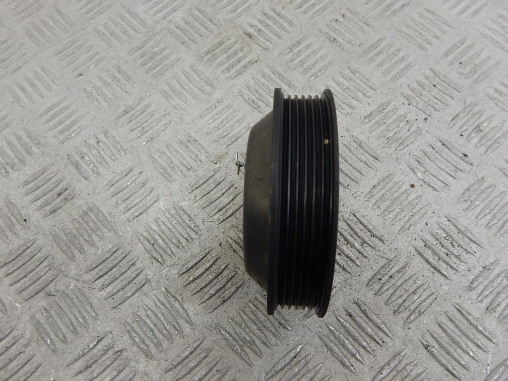 Шкив помпы к BMW 5 E60/E61 (02-07)