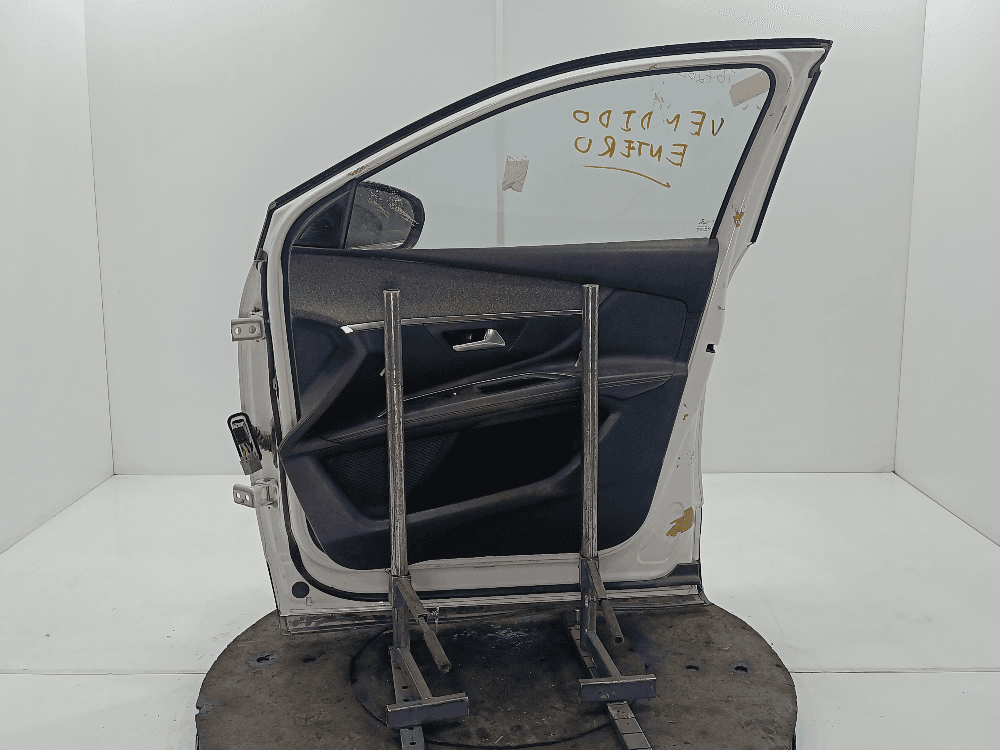 Дверь передняя правая к Peugeot 3008 2 (17-20)