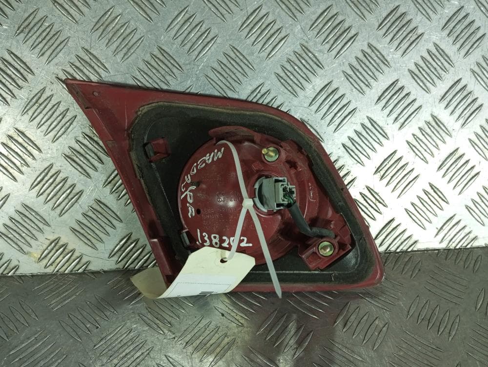 Фонарь задний правый к Mazda 3 BK (03-06)
