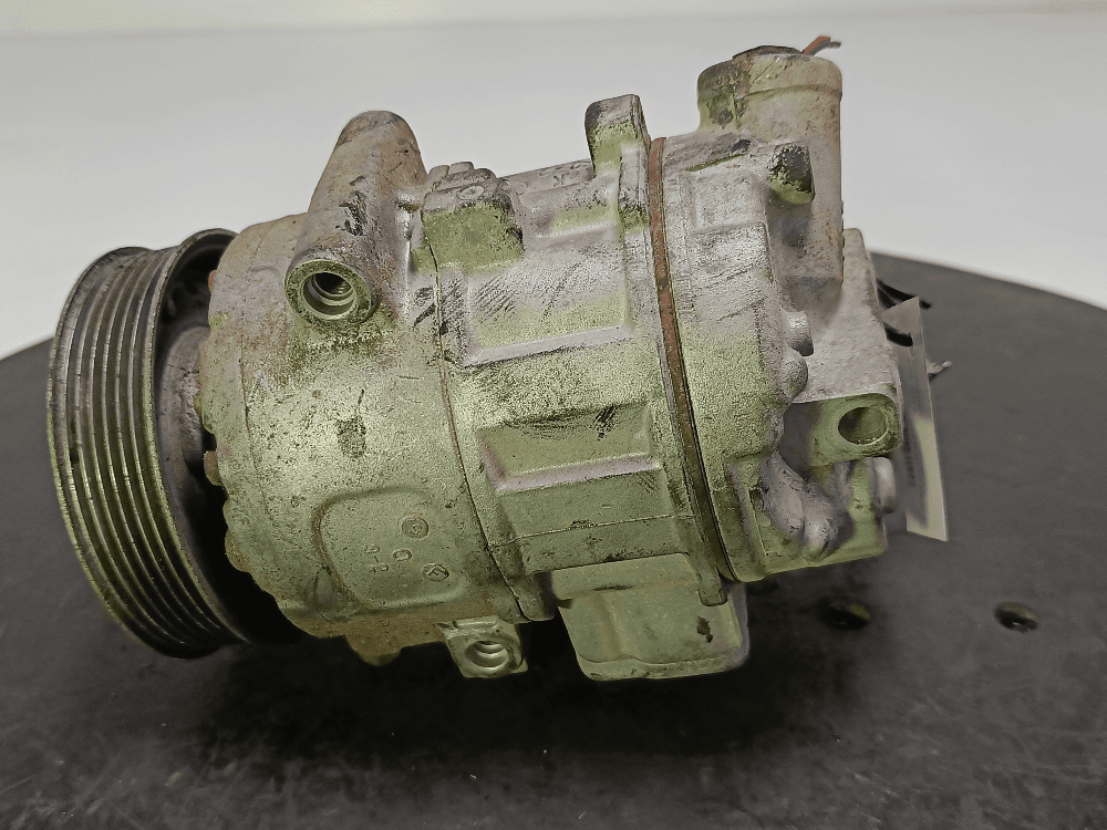Компрессор кондиционера к Volkswagen Polo 4 (01-05)