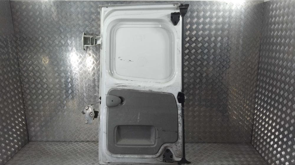 Дверь задняя распашная правая к Renault Trafic 2 Рестайлинг (06-14)