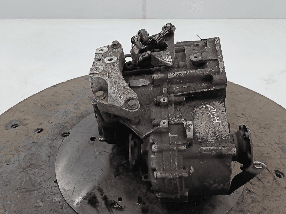 КПП механическая (МКПП) к Volkswagen Golf 5 (03-09)