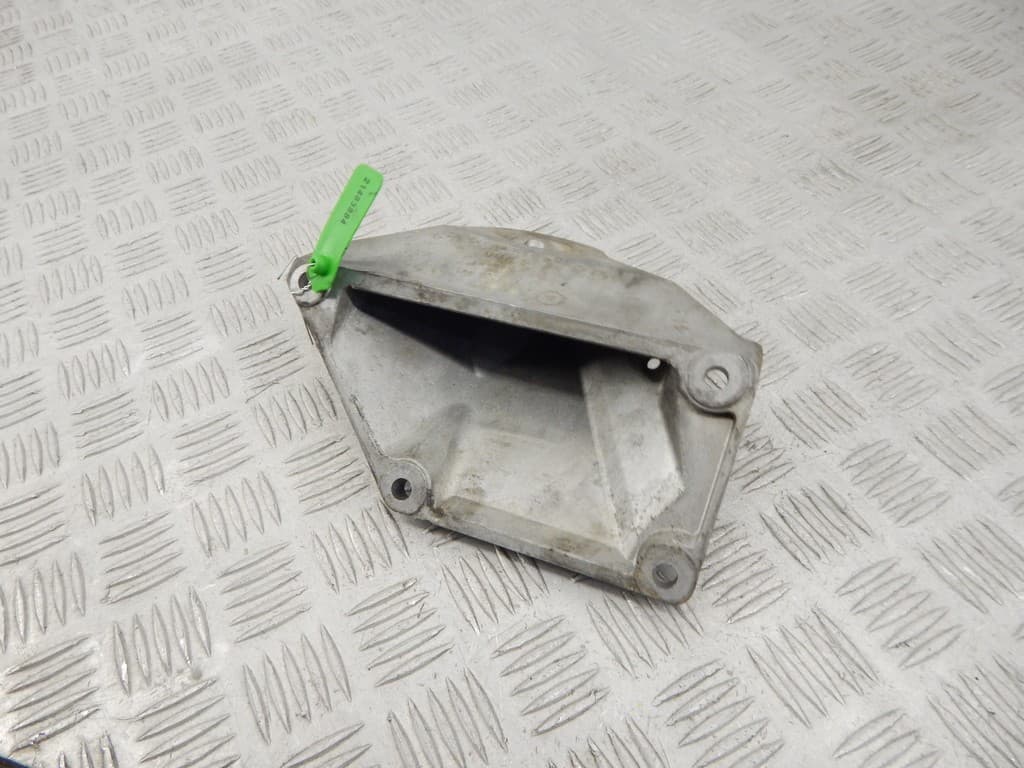 Кронштейн двигателя к BMW 5 E60/E61 (02-07)