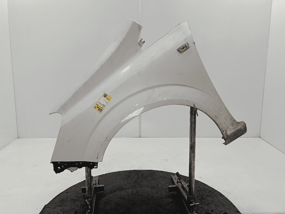 Крыло переднее левое к Opel Zafira B (05-10)