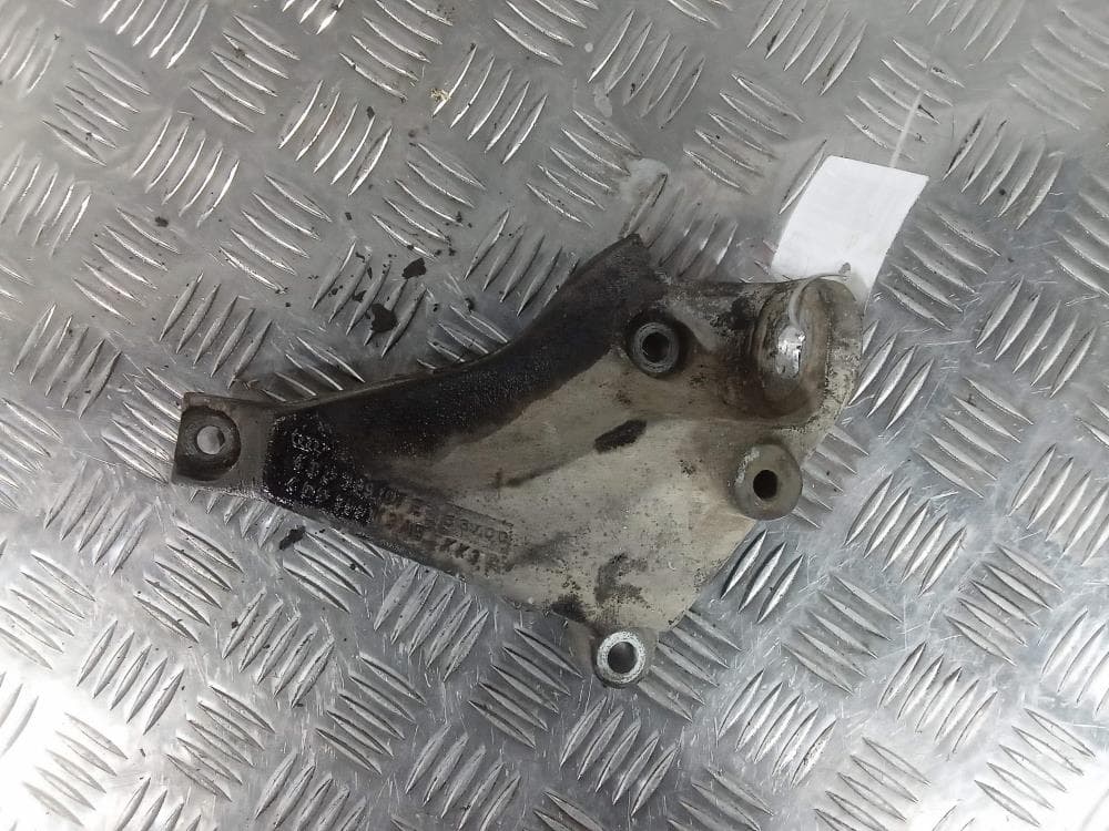Кронштейн КПП к Audi A8 D2/4D Рестайлинг (99-02)