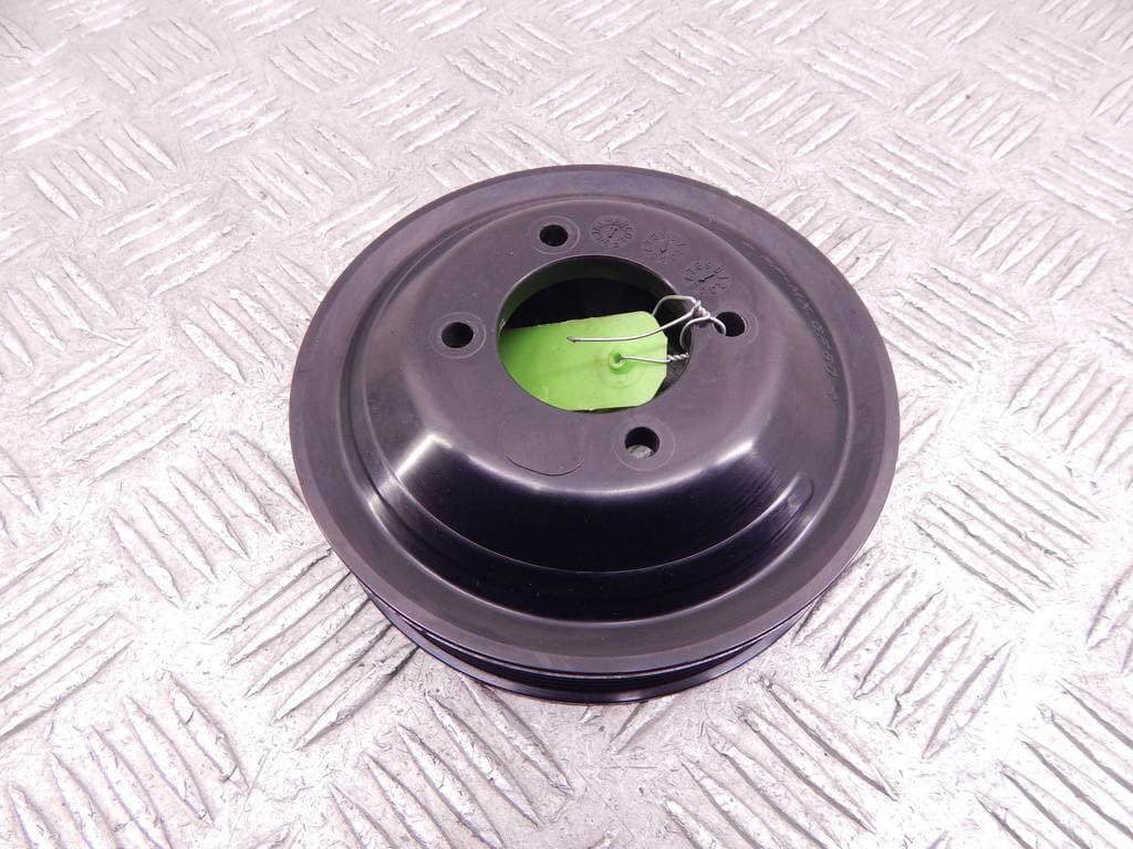 Шкив помпы к BMW 5 E39 (95-00)