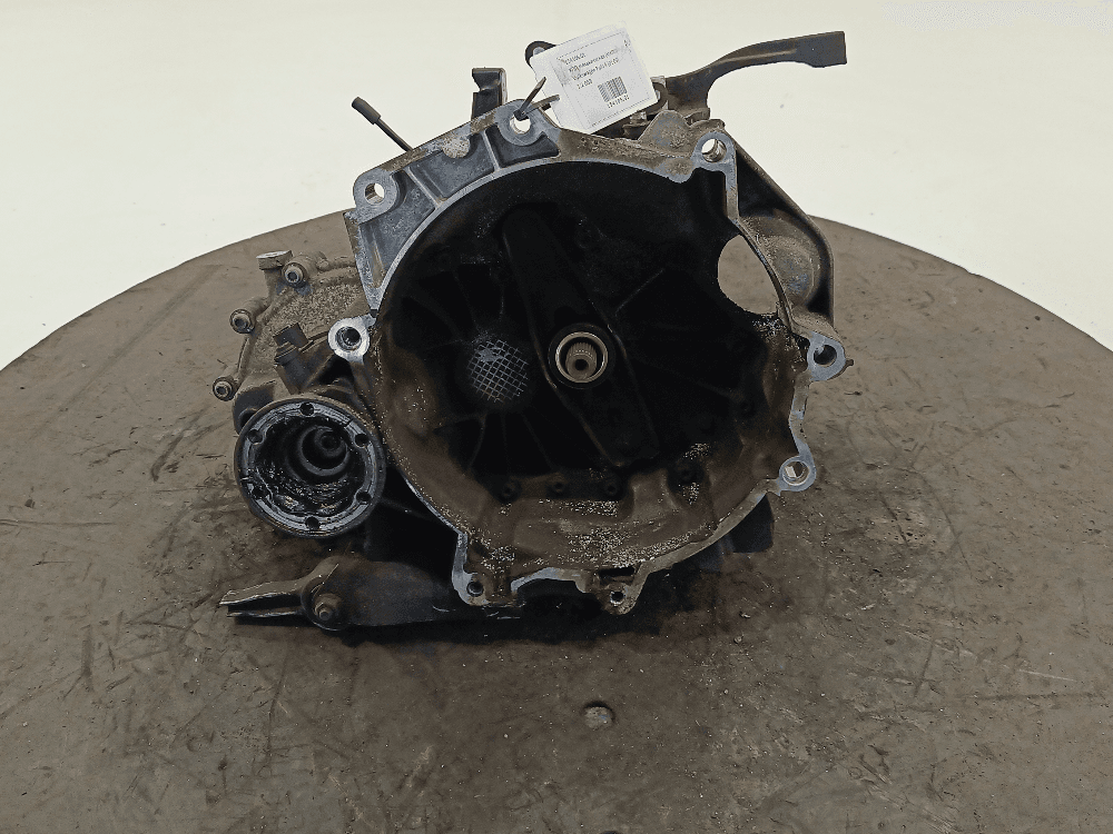 КПП механическая (МКПП) к Volkswagen Polo 4 (01-05)
