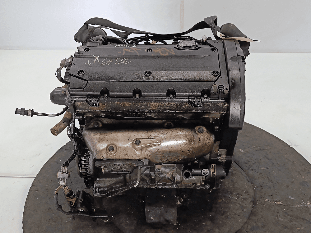 Двигатель к Peugeot 406 (95-99)