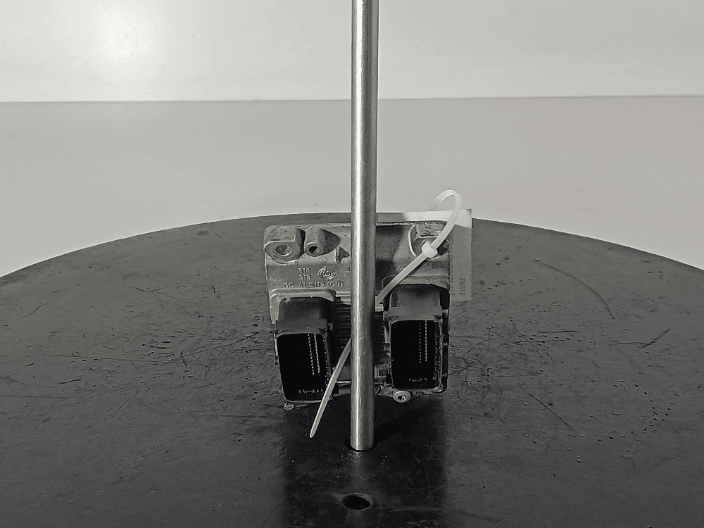 Блок управления двигателем к Opel Corsa C (00-03)