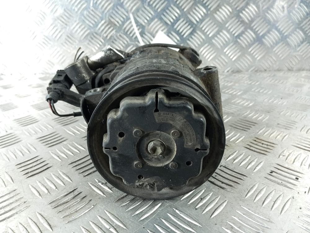Компрессор кондиционера к Volkswagen Polo 4 (01-05)