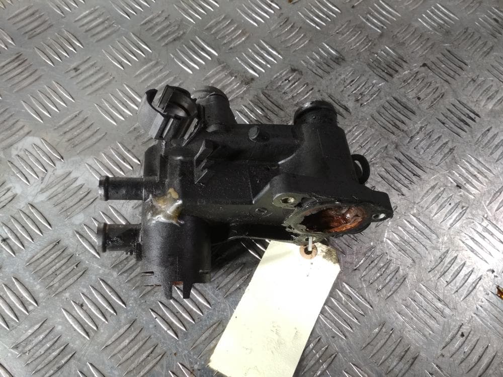 Корпус термостата к Volkswagen Golf 4 (97-06)