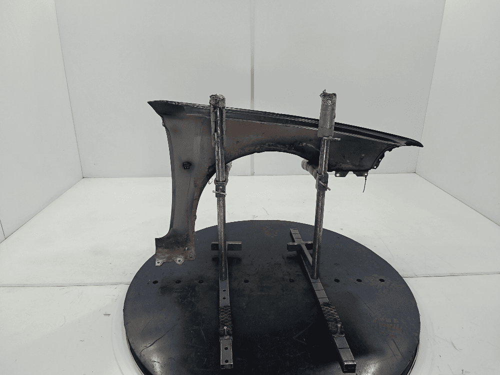 Крыло переднее левое к Volvo S40 1 (96-00)