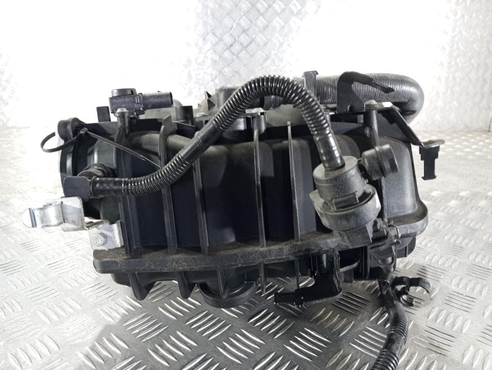 Коллектор впускной к BMW 1 E81/E82/E87/E88 (04-07)