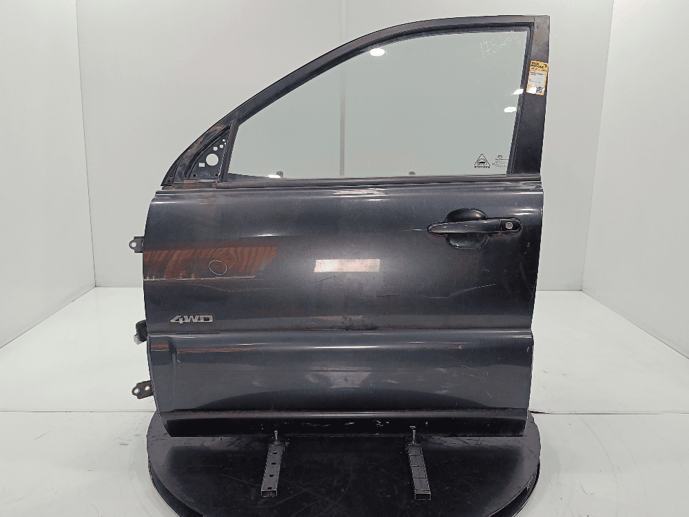 Дверь передняя левая к Kia Sportage 2 (04-08)